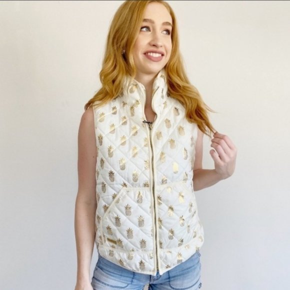 Simply Southern Puffer Vest Gold and White Pineapples Print Small - Picture 1 of 9